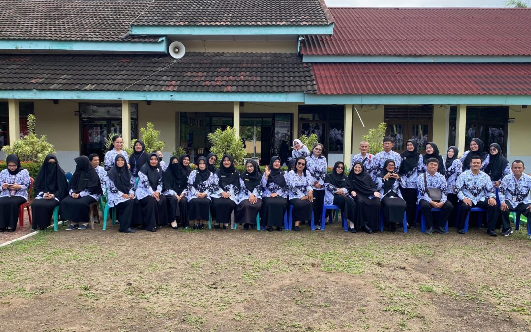 Kemeriahan Peringatan Hari Guru Nasional ke 78 di SMK Negeri 1 Sungailiat