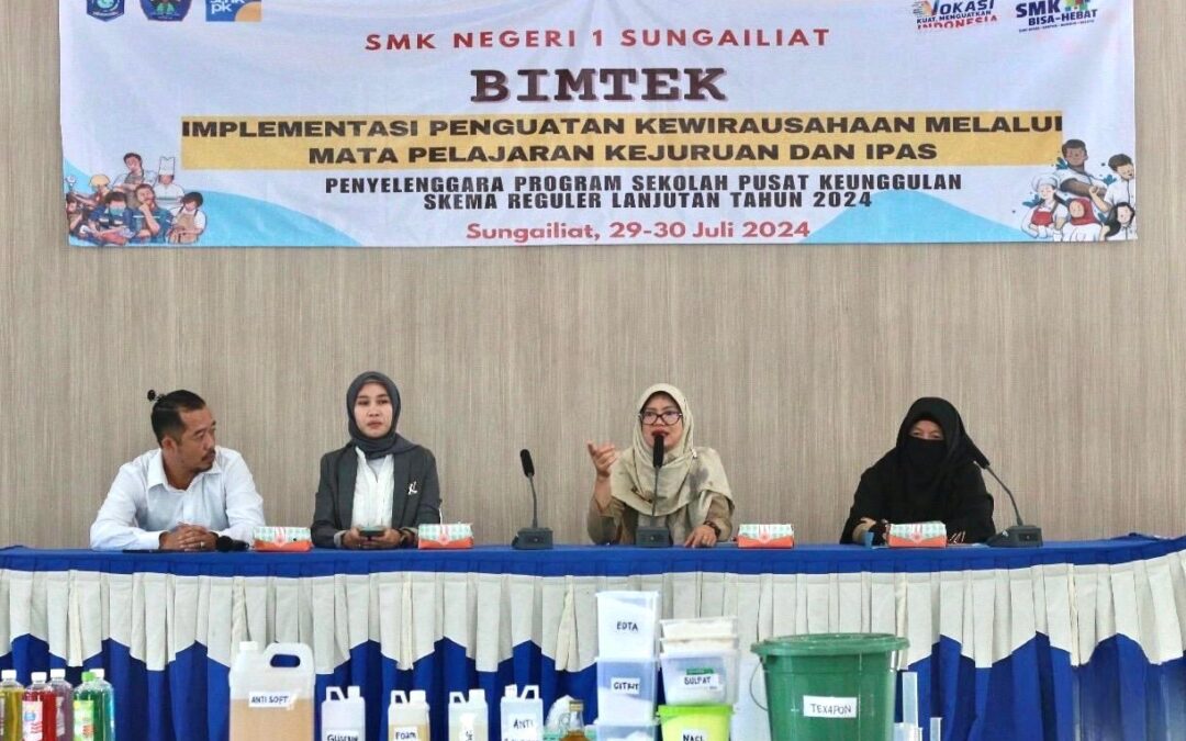 Bimbingan Teknis Pembuatan Sabun Dalam Mengembangkan Potensi Peserta Didik Melalui Semangat Kewirausahaan!